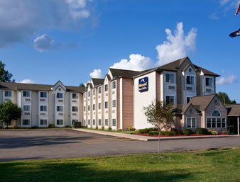 Microtel & By Wyndham Detroit Hotel Roseville
